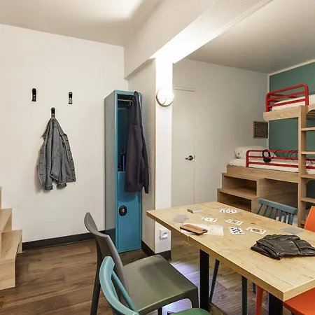 Szálloda Hotelf1 Marne La Vallee Sche